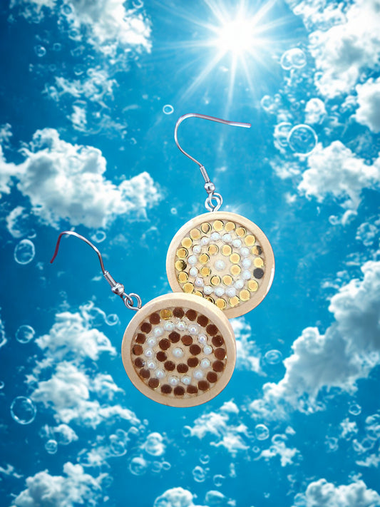 Wood and resin "bubble" earrings -pearl and gold