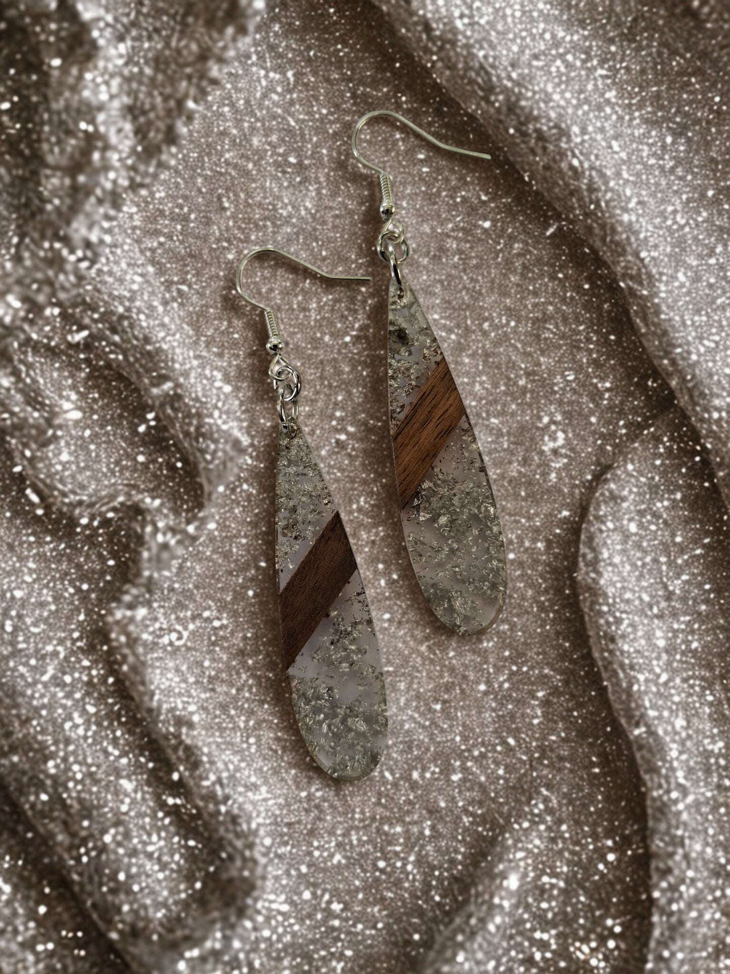 Glittery resin and wood drop earrings - clear