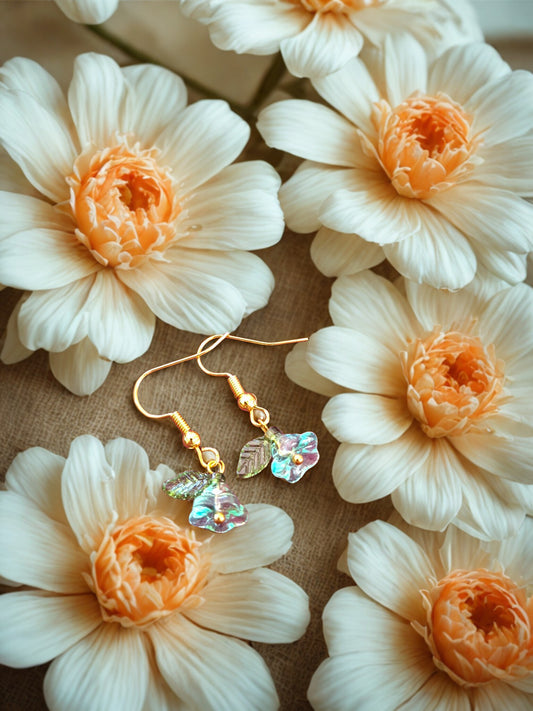 Tiny glass flower earrings - green tones